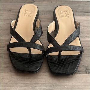 NATURALIZER Adella Sandals